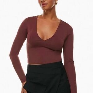 Aritzia Babaton Burgundy Contour Sculpt V-Neck Long Sleeve